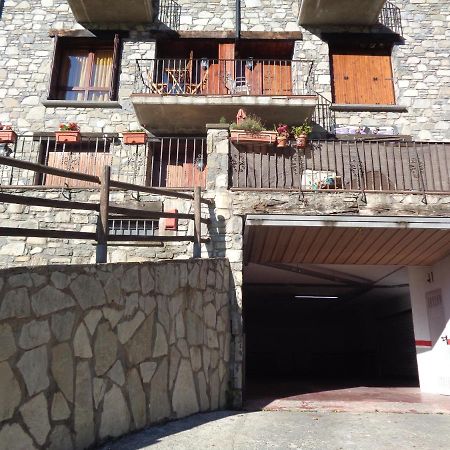 شقة Apartamento Familiar Con Vistas Y Garage La Portiecha Sallent de Gállego المظهر الخارجي الصورة