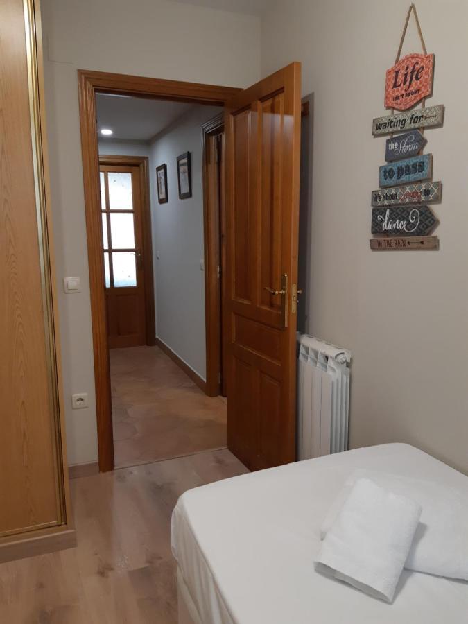 شقة Apartamento Familiar Con Vistas Y Garage La Portiecha Sallent de Gállego المظهر الخارجي الصورة